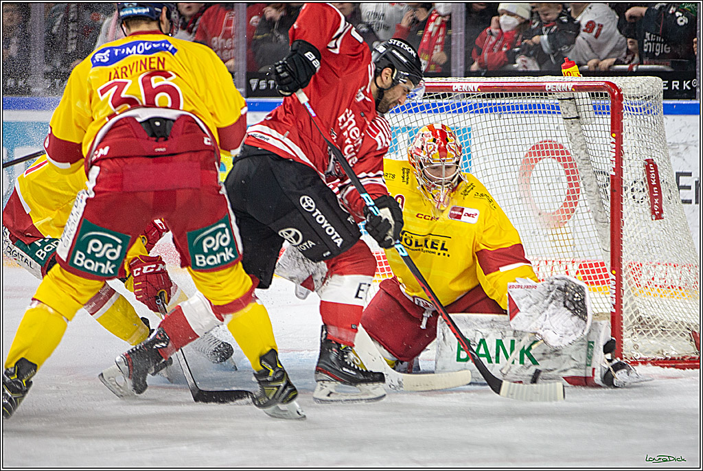 PENNY DEL; Koelner Haie- Duesseldorfer EG; Koeln, 16.12.2022